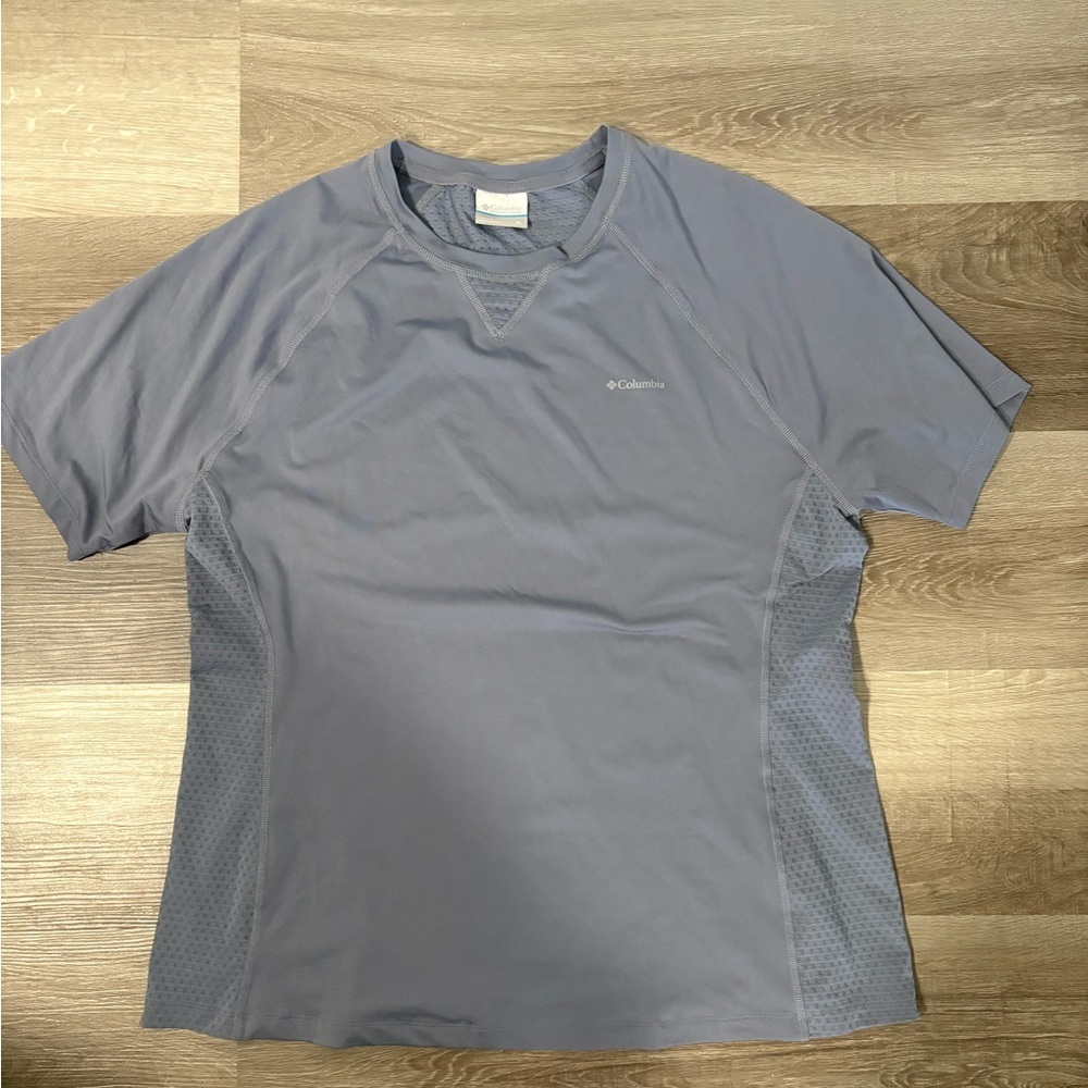 Columbia Womens Gray Performance Shirt